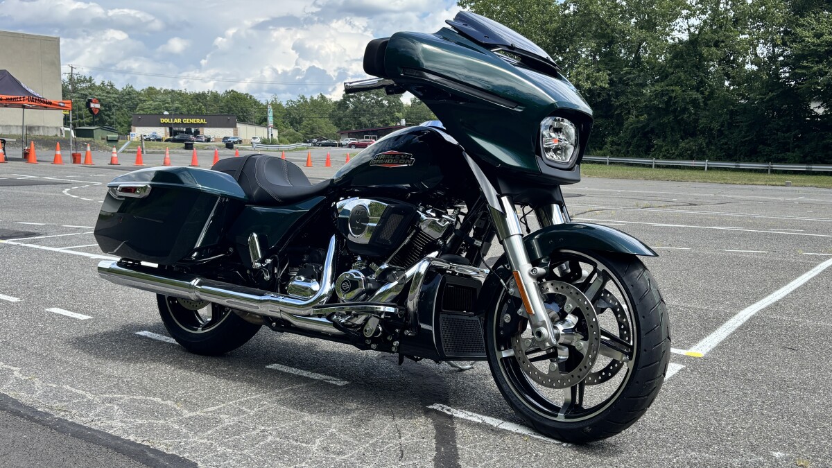 FLHX 2024 Street Glide - Photo 4