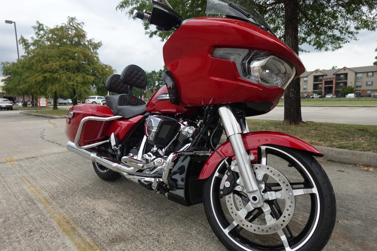 2025 Harley-Davidson Road Glide FLTRX - Photo 2