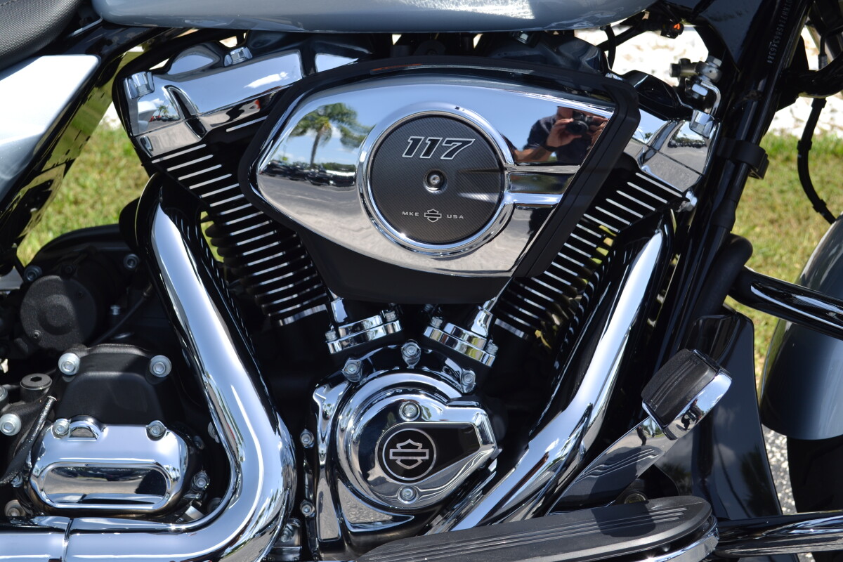 2025 Harley-Davidson Road Glide Atlas Silver Metallic - FLTRX - Photo 5