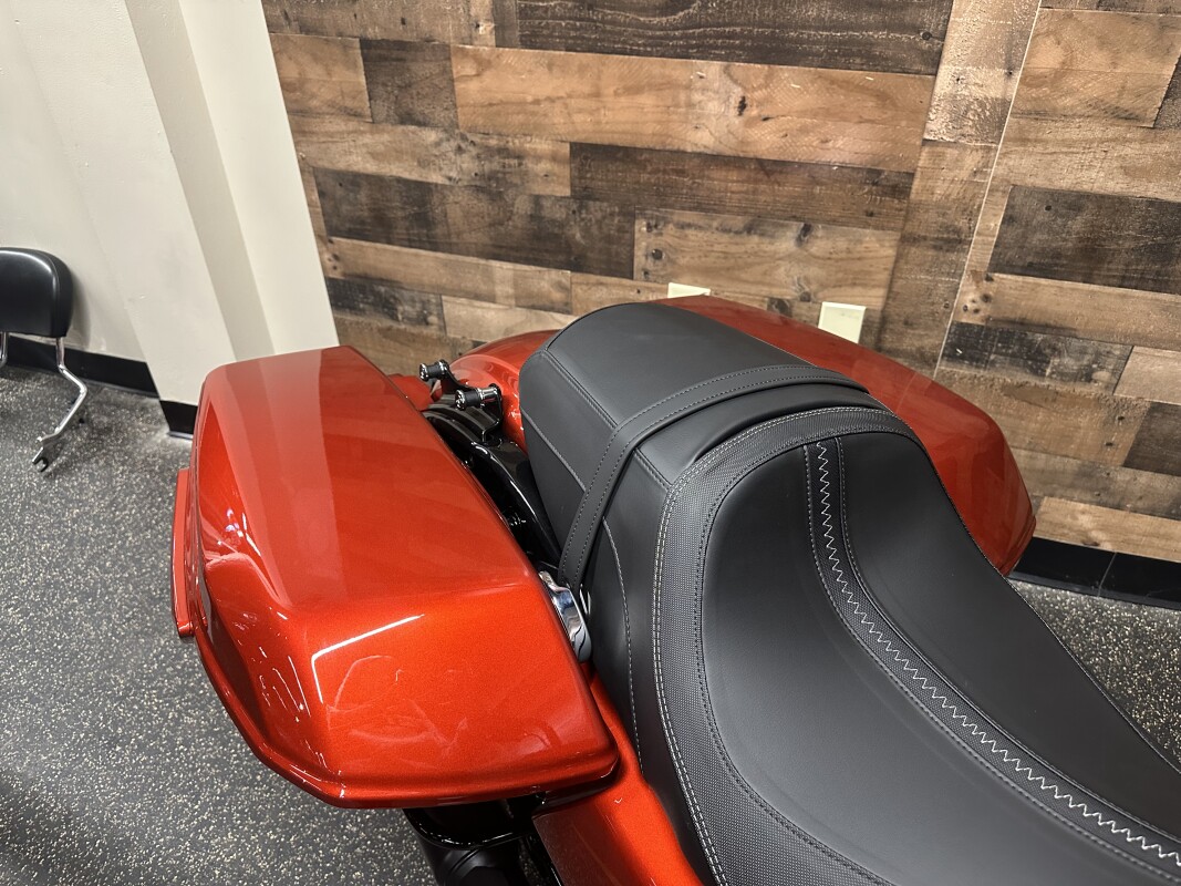 2025 Harley-Davidson Road Glide Whiskey Firestorm - Black Finish FLTRX - Photo 10