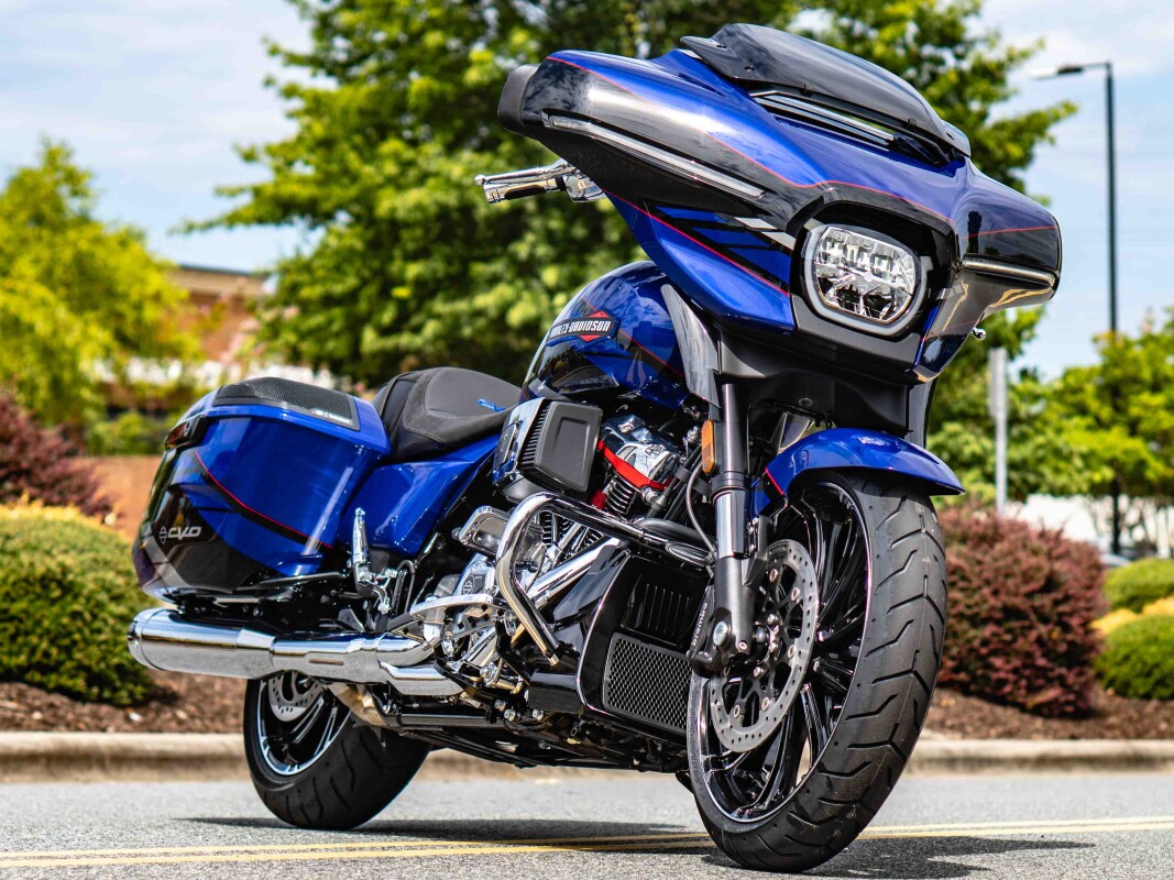 FLHXSE 2025 CVO Street Glide - Photo 7