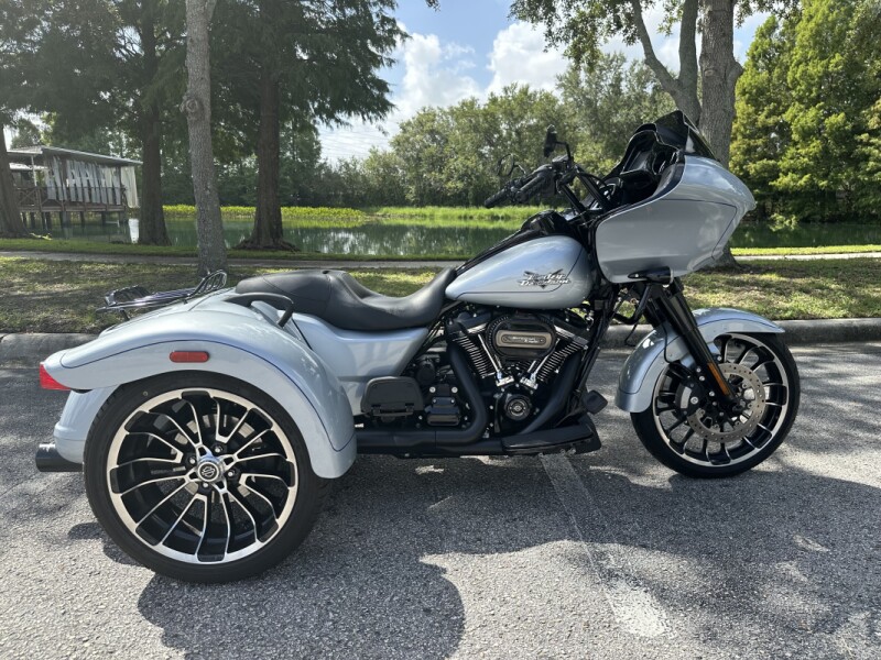 2024 Harley-Davidson® Road Glide® 3