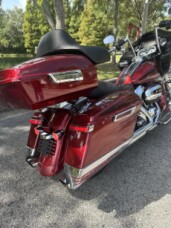 2017 Harley-Davidson<sup>®</sup> Harley-Davidson Road Glide Special thumb 1