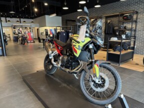  BMW Motorrad F 900 GS 2024 24FG R6K46240 YELLOW thumb 3