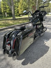 2022 Harley-Davidson® CVO™ Road Glide® thumb 1