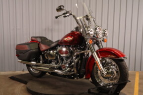 2023 Harley-Davidson® Heritage Classic FLHCS thumb 2