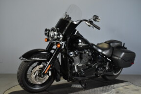 2020 Harley-Davidson® Heritage Classic 114 FLHCS thumb 0