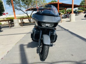 FLTRK 2022 Road Glide® Limited thumb 2