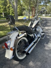 2011 Harley-Davidson<sup>®</sup> Softail® Deluxe thumb 1