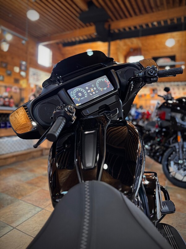 2025 Harley-Davidson Street Glide Vivid Black - Black Finish - Photo 7