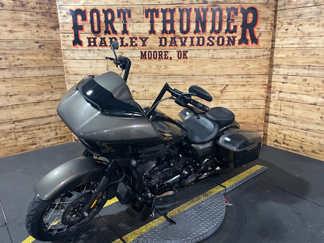 Harley-Davidson CVO Road Glide 2021 FLTRXSE BRONZ ARMOR - Photo 7