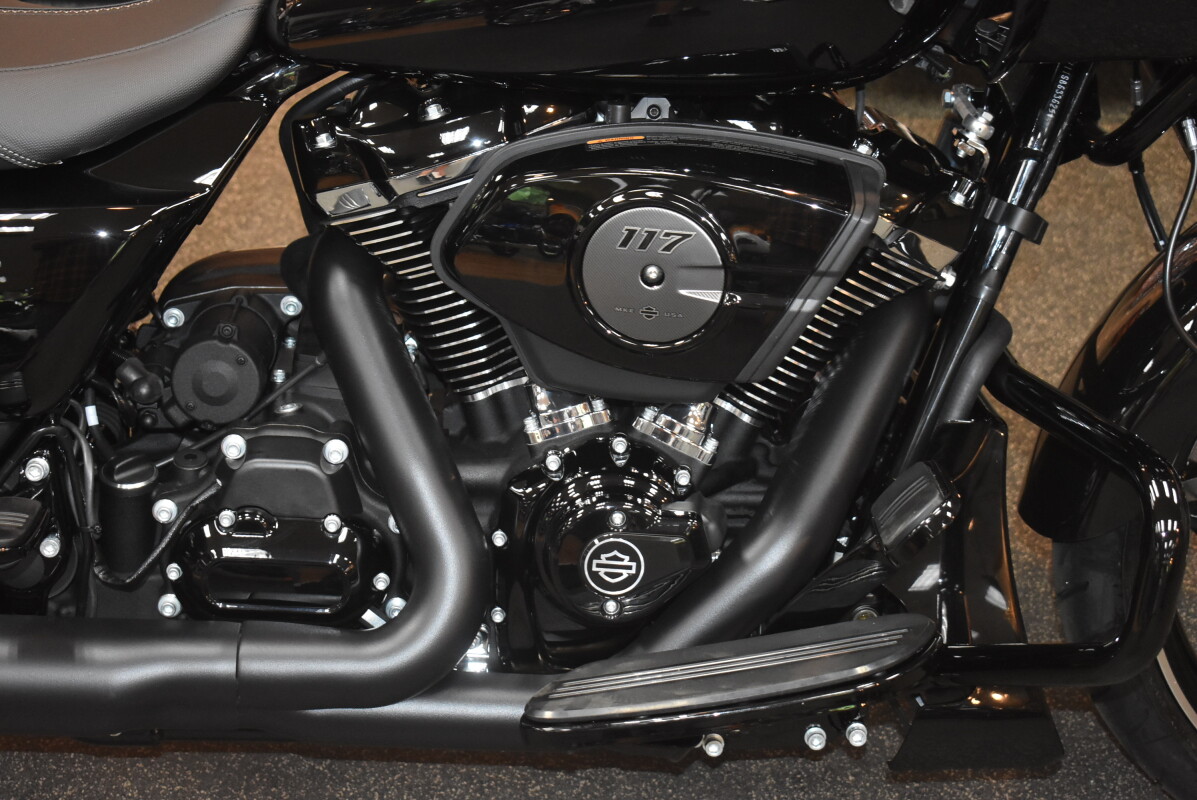 FLTRX 2025 Road Glide - Photo 5