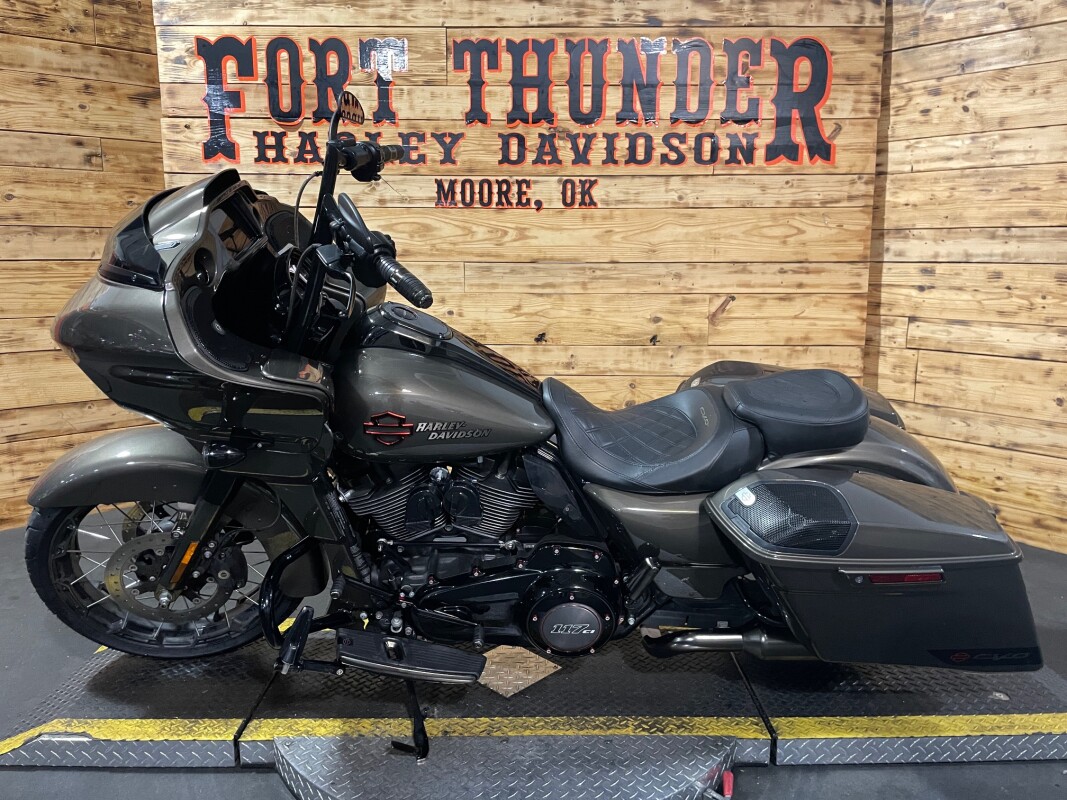 Harley-Davidson CVO Road Glide 2021 FLTRXSE BRONZ ARMOR - Photo 8