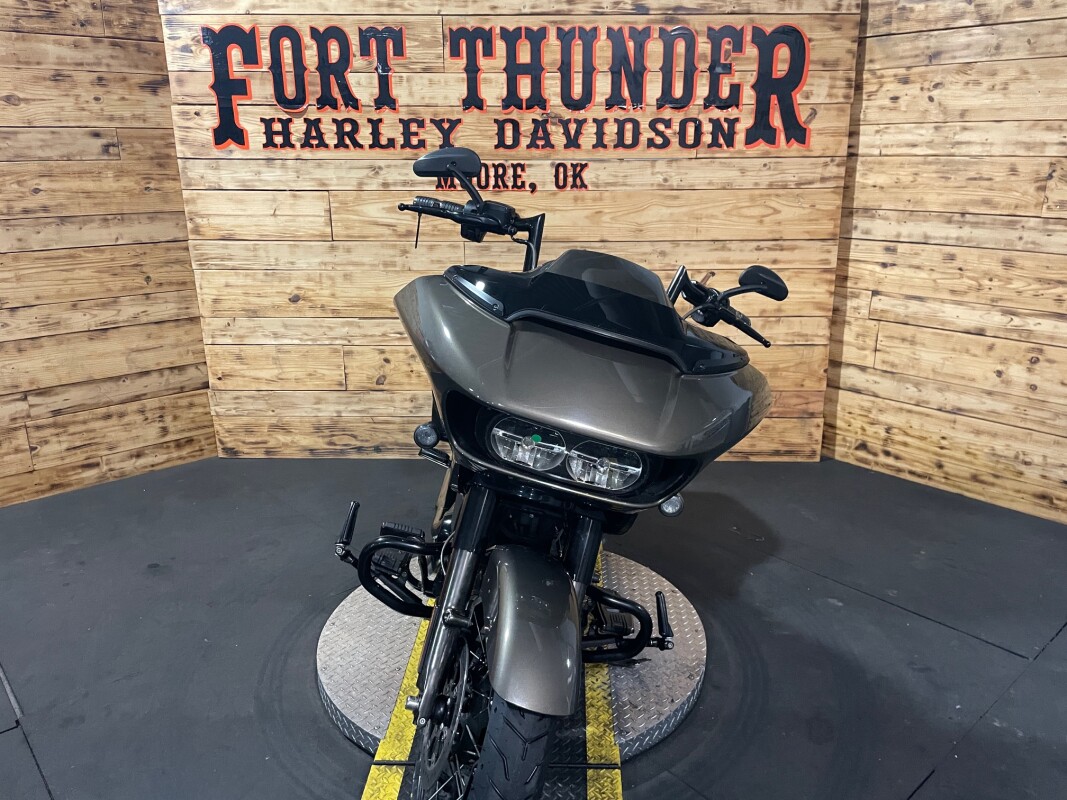 Harley-Davidson CVO Road Glide 2021 FLTRXSE BRONZ ARMOR - Photo 4