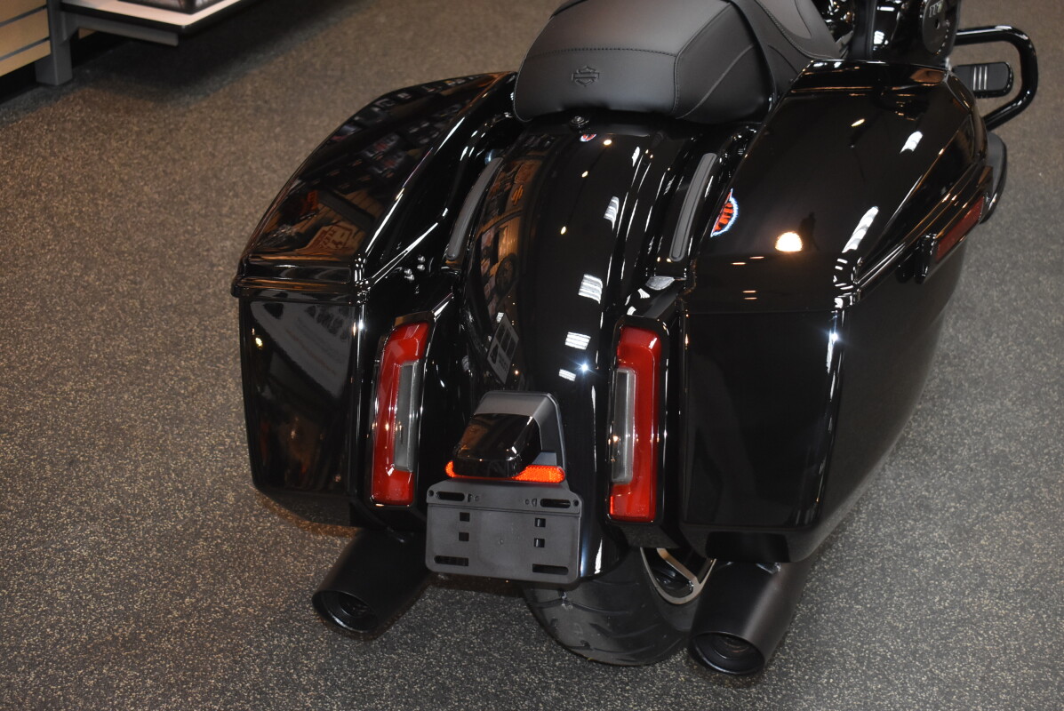 FLTRX 2025 Road Glide - Photo 4