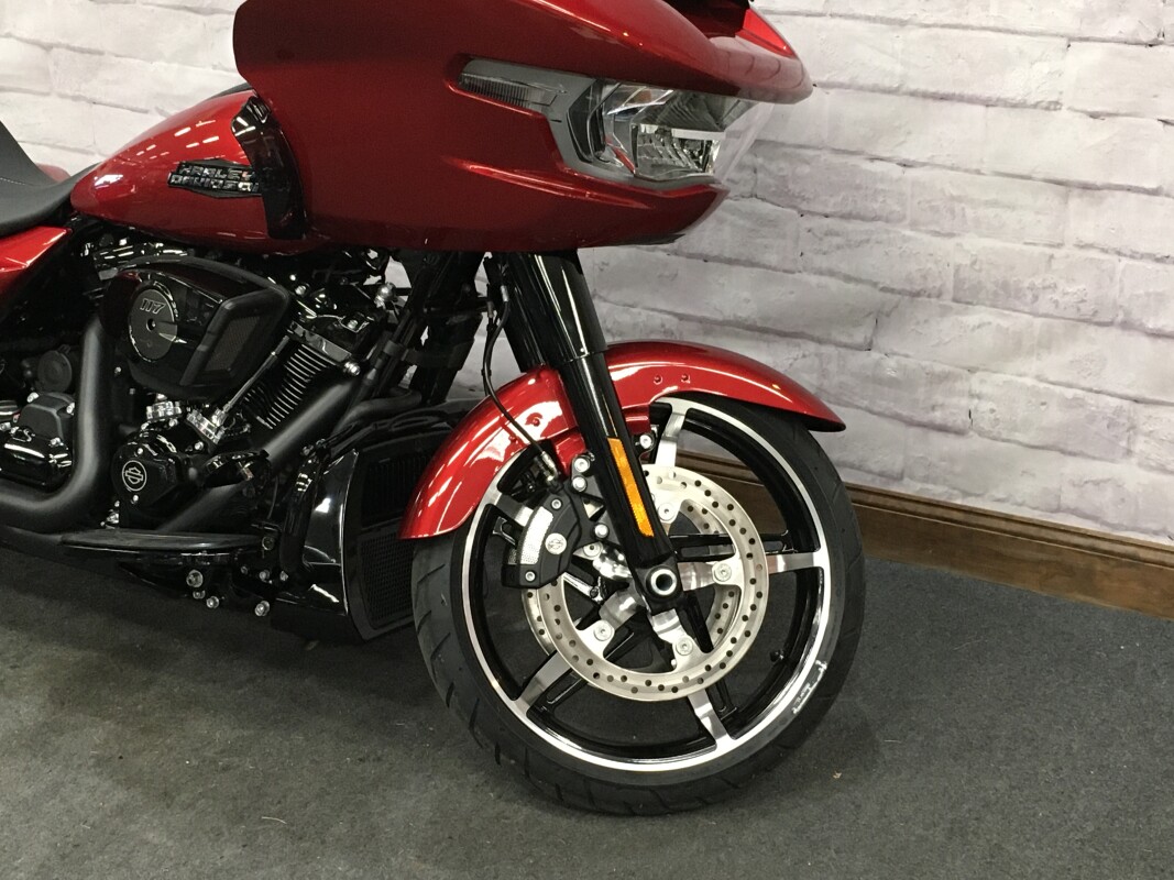 2025 Harley-Davidson Road Glide Brilliant Red - Black Finish FLTRX - Photo 4
