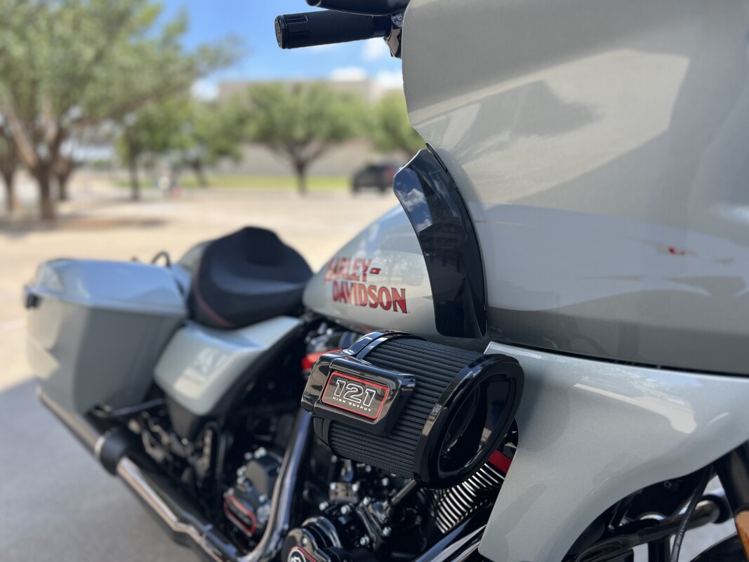 2025 Harley-Davidson CVO Road Glide ST Mercury Silver - Photo 9