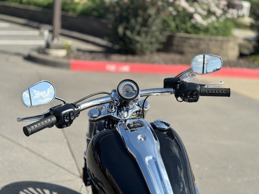 2025 Harley-Davidson Breakout FXBR Vivid Black - Photo 6