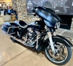 2017 FLHXS - Street Glide Special  thumb 3