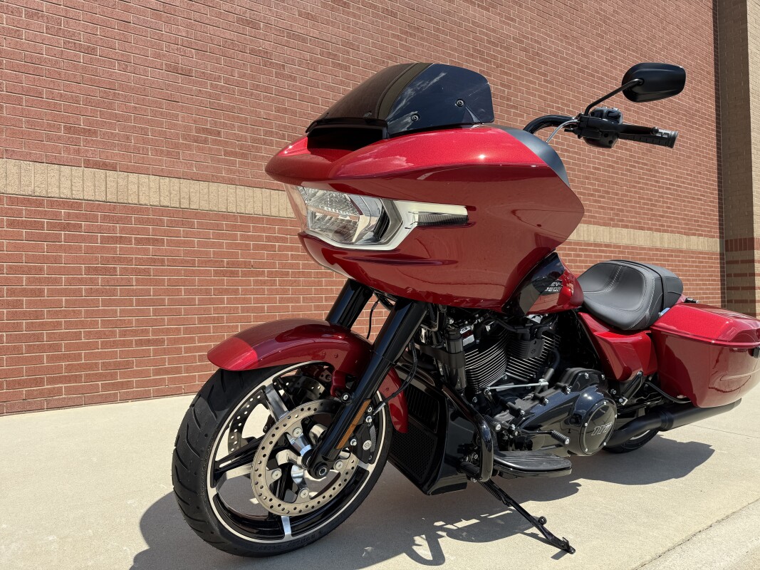 FLTRX 2025 Road Glide - Photo 8