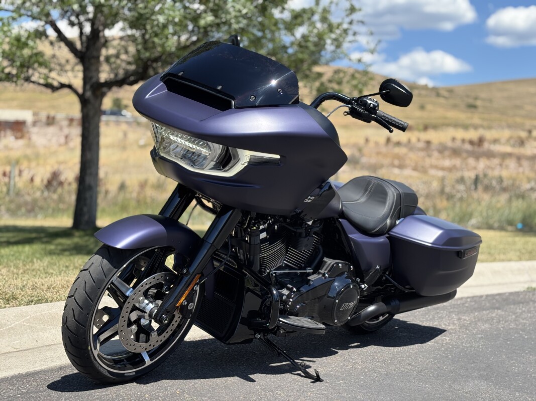 2025 Harley-Davidson Road Glide Purple Abyss Denim - Black Finish - Photo 5