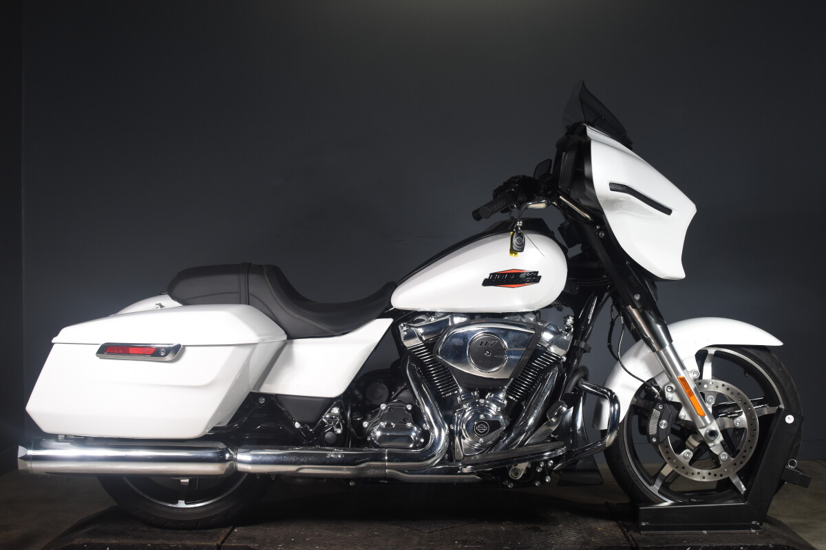 2024 Harley-Davidson Street Glide FLHX