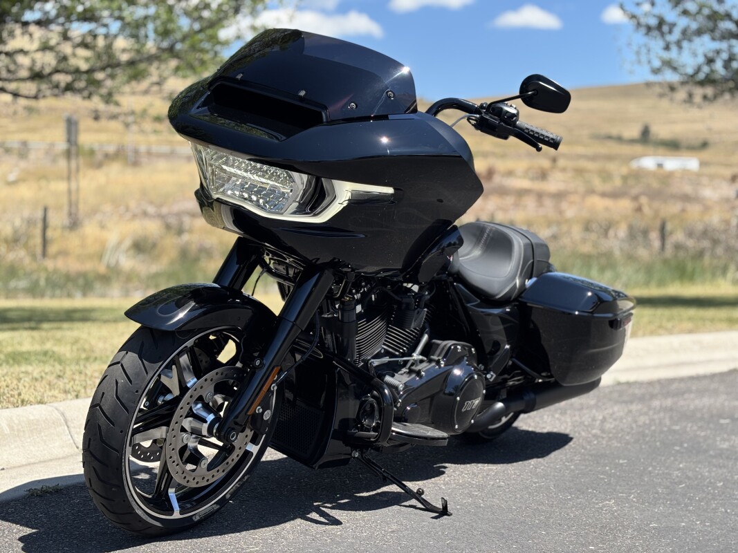 2025 Harley-Davidson Road Glide Midnight Firestorm - Black Finish - Photo 5