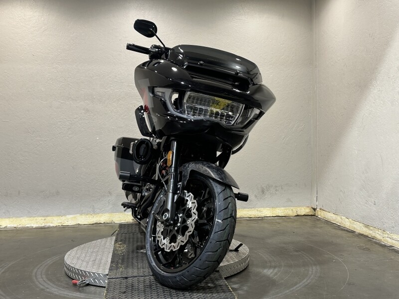 Harley-Davidson CVO Road Glide ST 2025 FLTRXSTSE 84625755 HOT LAP - Photo 3