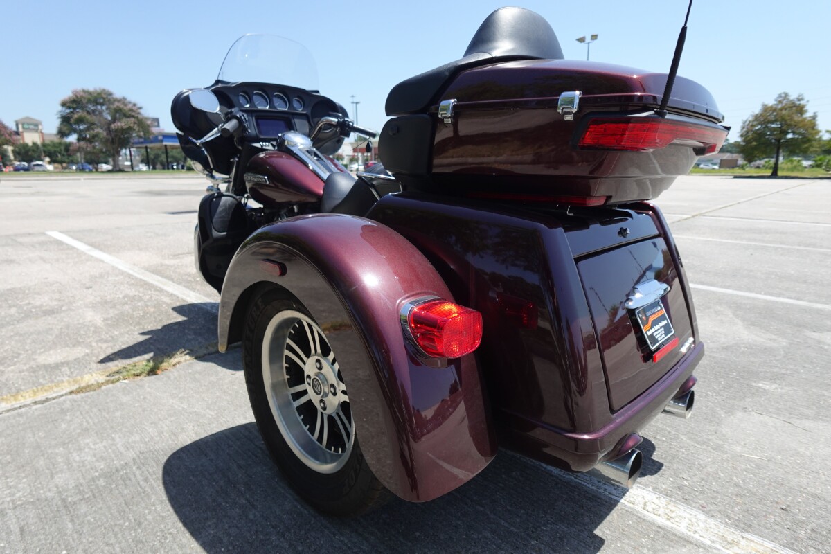 2019 Harley-Davidson Tri Glide Ultra FLHTCUTG - Photo 6