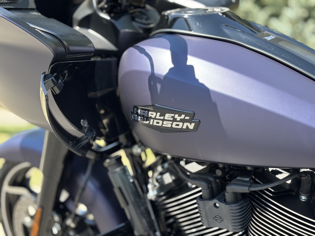 2025 Harley-Davidson Road Glide Purple Abyss Denim - Black Finish - Photo 10