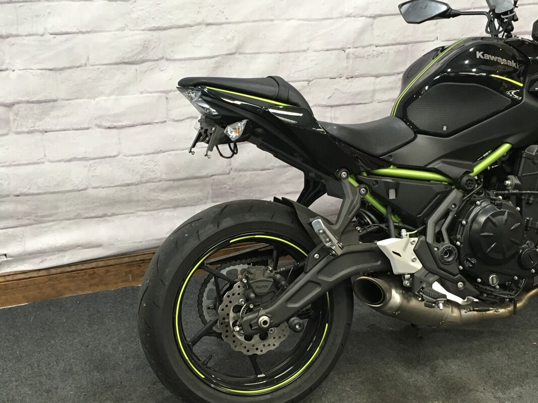 2020 Kawasaki Z650 ABS Metallic Spark Black - Photo 2