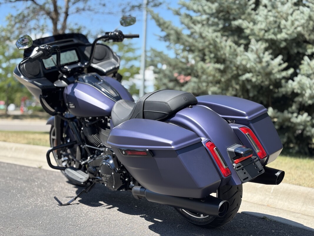 2025 Harley-Davidson Road Glide Purple Abyss Denim - Black Finish - Photo 6