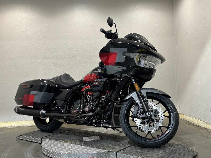 Harley-Davidson CVO Road Glide ST 2025 FLTRXSTSE 84625755 HOT LAP - Photo 2