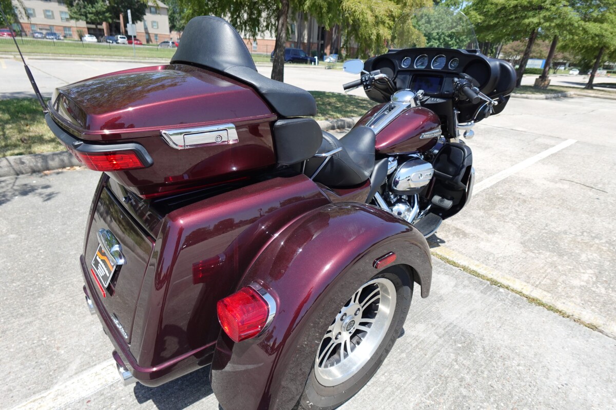 2019 Harley-Davidson Tri Glide Ultra FLHTCUTG - Photo 8