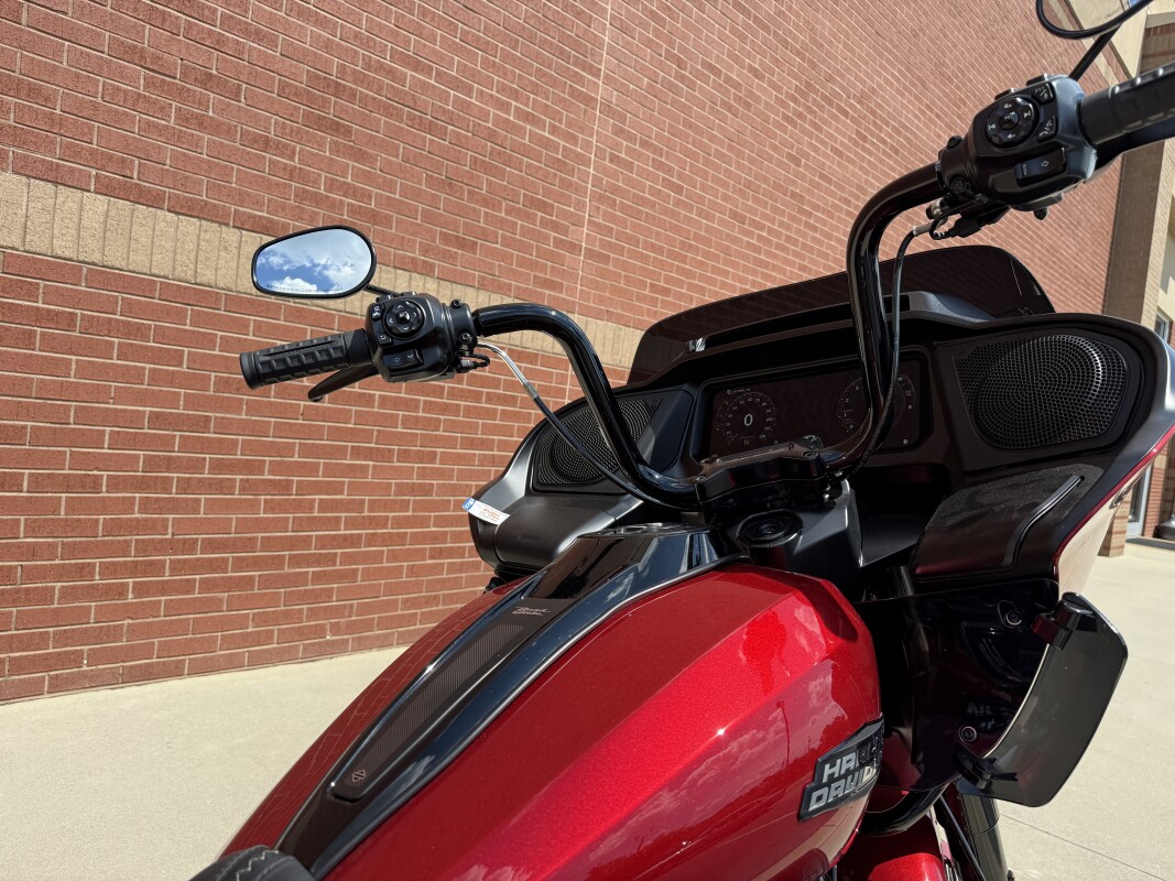 FLTRX 2025 Road Glide - Photo 5