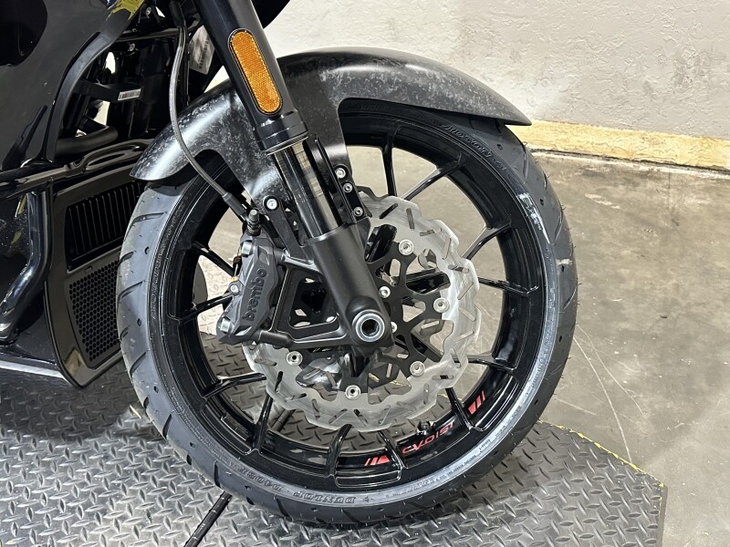 Harley-Davidson CVO Road Glide ST 2025 FLTRXSTSE 84625755 HOT LAP - Photo 9