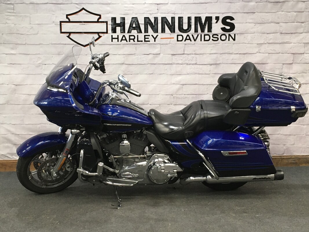2015 Harley-Davidson CVO Road Glide Ultra Abyss Blue Crushed Sapphire FLTRUSE - Photo 6