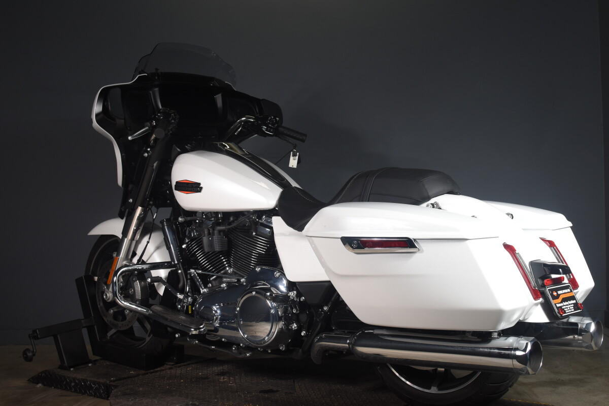 2024 Harley-Davidson Street Glide FLHX - Photo 7