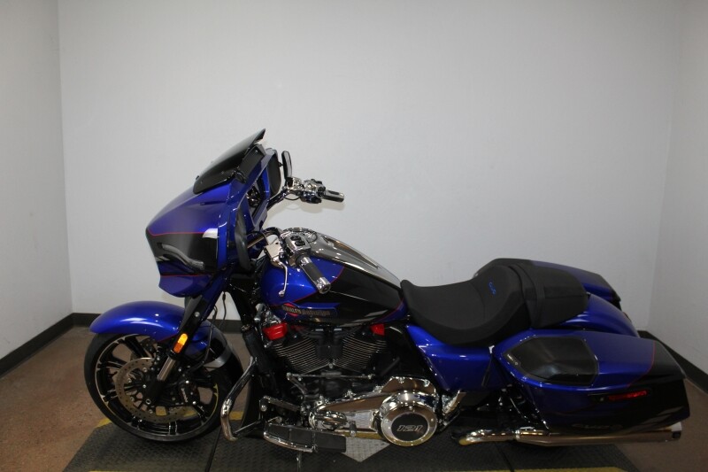 Harley-Davidson CVO Street Glide 2025 FLHXSE 84559368 BLUE STREAK - Photo 5