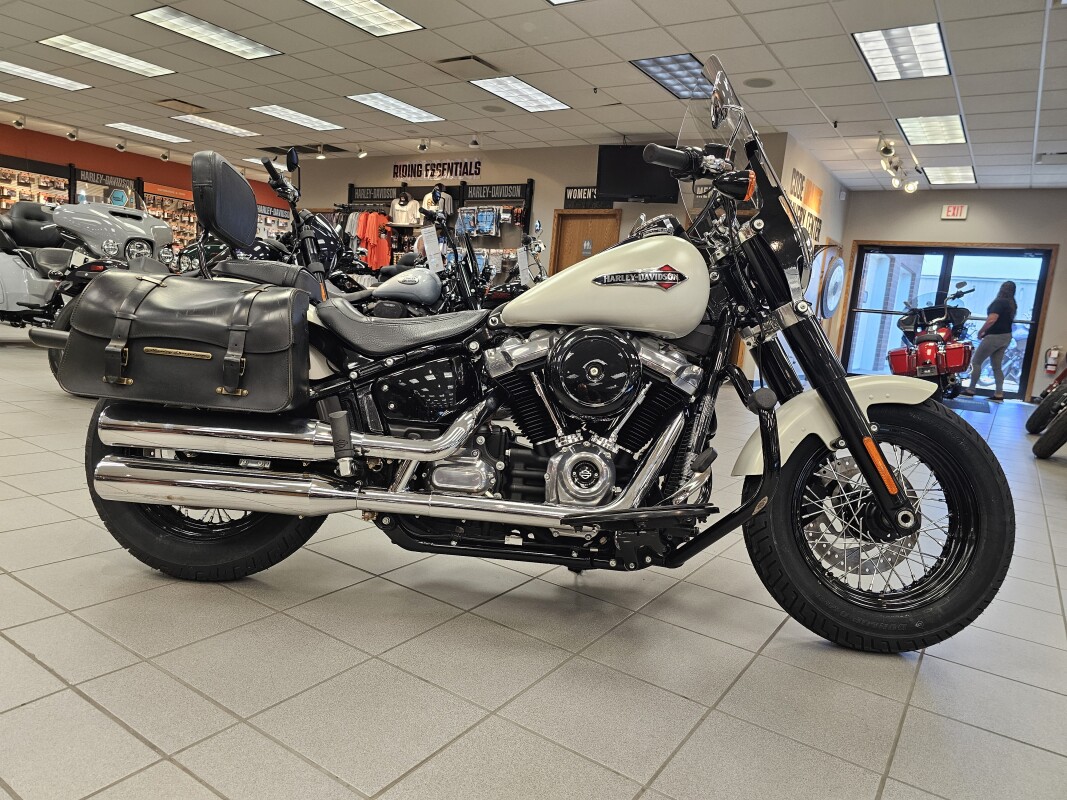 FLS 2018 Softail Slim