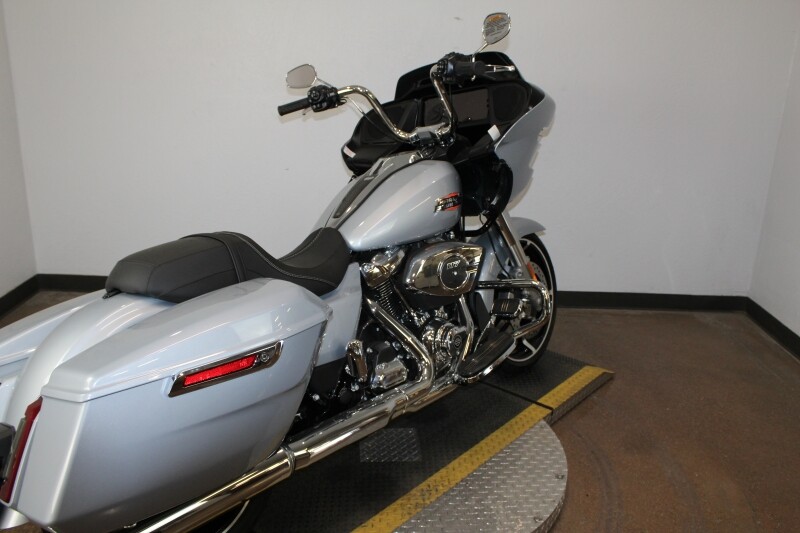 Harley-Davidson Road Glide 2025 FLTRX 84559385 ATLAS SLV MTLIC - Photo 9