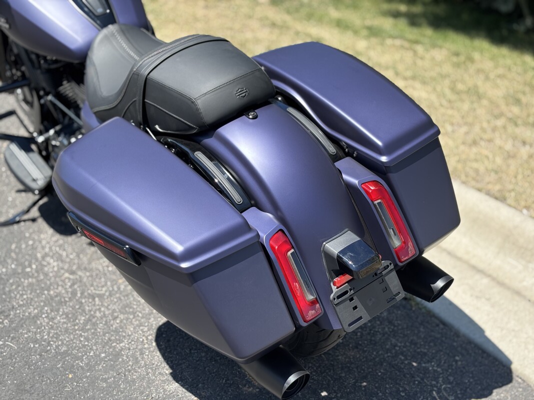 2025 Harley-Davidson Road Glide Purple Abyss Denim - Black Finish - Photo 9
