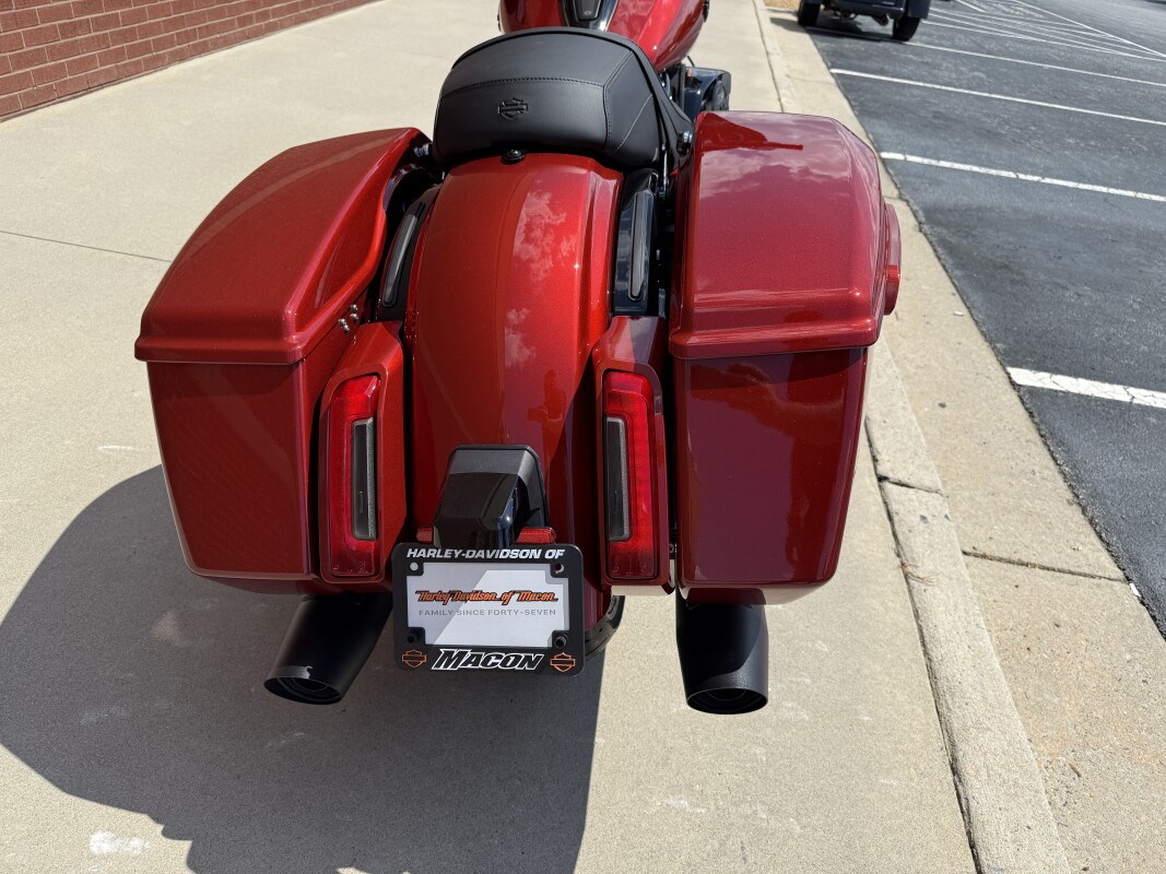 FLHX 2025 Street Glide - Photo 4