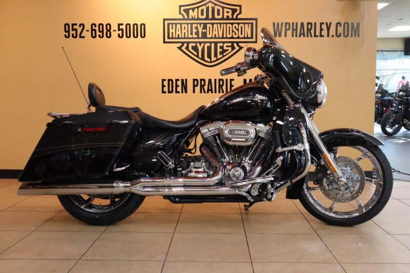 2012 Harley-Davidson HD FLHXSE Touring CVO Street Glide