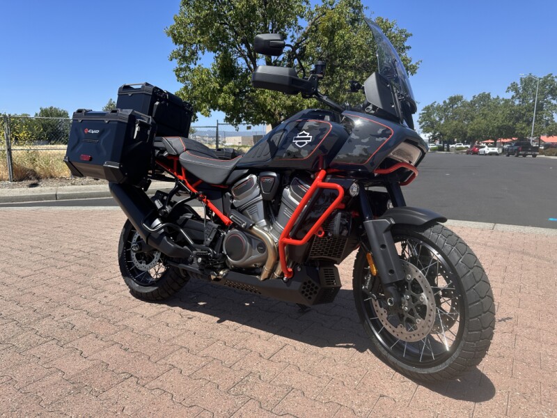 RA1250SE 2025 CVO™ Pan America®