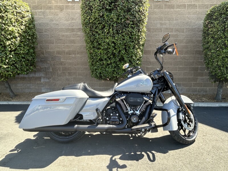 FLHRXS 2025 Road King™ Special