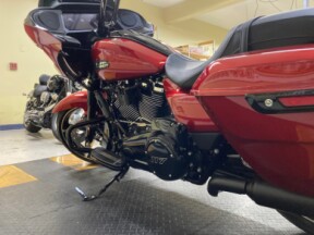 2025 Harley-Davidson® Road Glide® Brilliant Red - Black Finish thumb 1