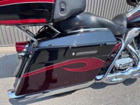 2013 Harley-Davidson® CVO™ Ultra Classic® Electra Glide® 110th Anniversary Edition Typhoon Maroon &  thumb 2