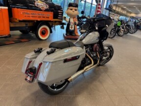 2025 Harley Davidson Accessorized Road Glide FLTRX thumb 3