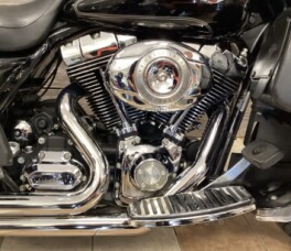 2010 Harley-Davidson® Electra Glide® Ultra Classic® Black thumb 1